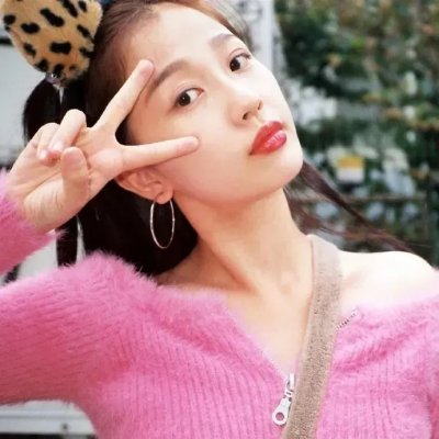 草丛中的人封面